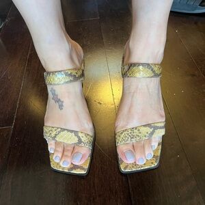 Vintage Snakeskin square toe sandals. Real leather! Super rare and fun!